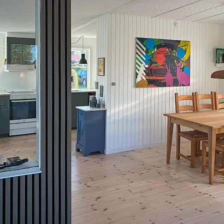 3 Bedroom Awesome In *